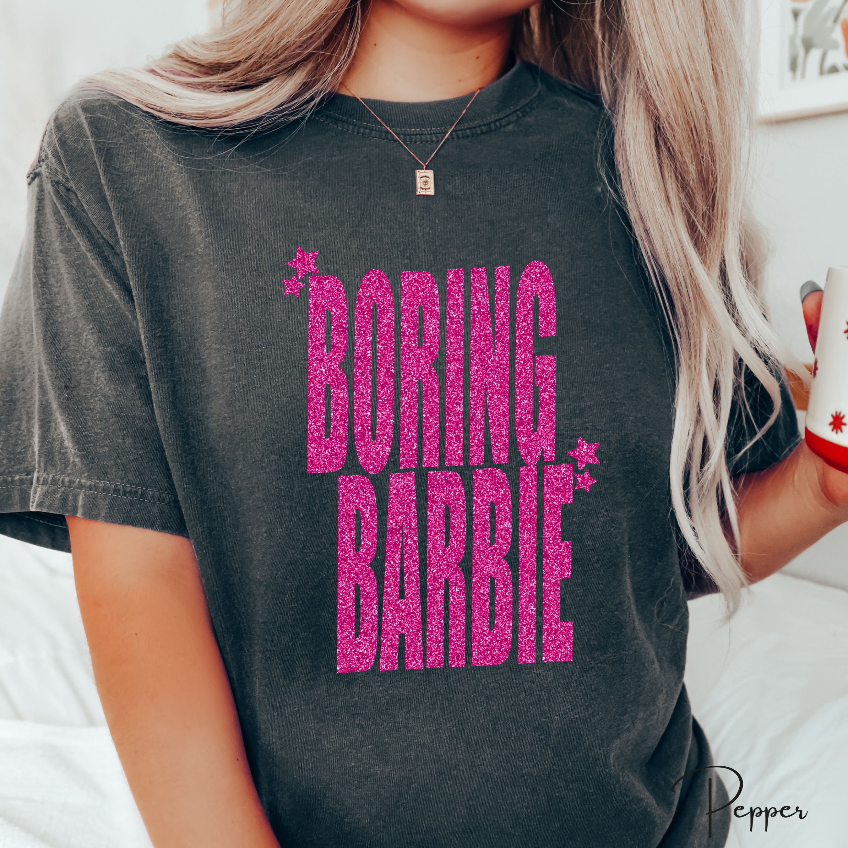 ✨💖 Boring Barbie Comfort Colors 1717 T-Shirt – Glitter-Style Graphic Tee for Adults 🎀 Retro Pop-Culture Aesthetic Comfort Colors 1717 Tshirt 🌟