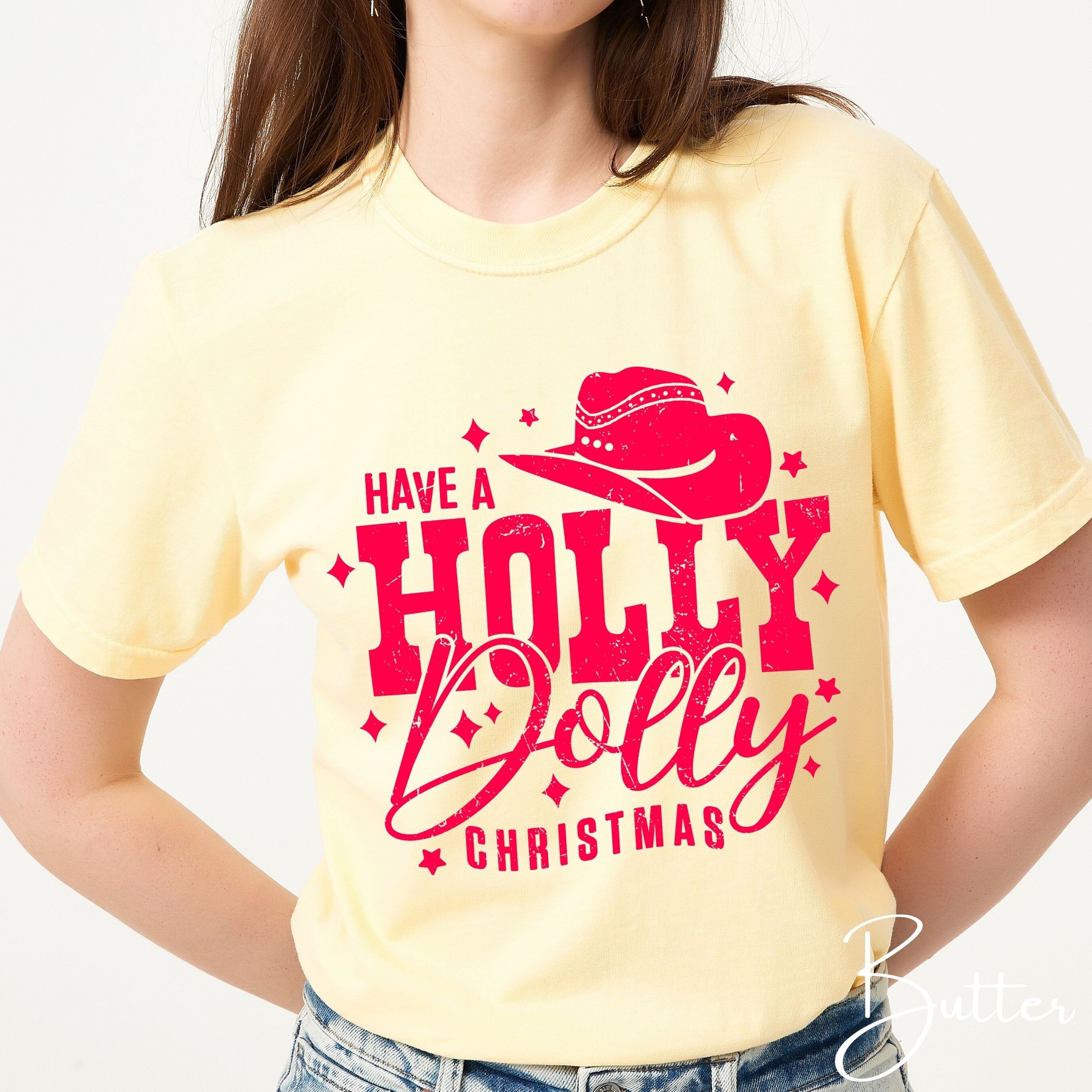 🎄💗 Have a Holly Dolly Christmas – Comfort Colors Vintage-Wash Holiday T-Shirt ✨ Retro Country Christmas Tee
