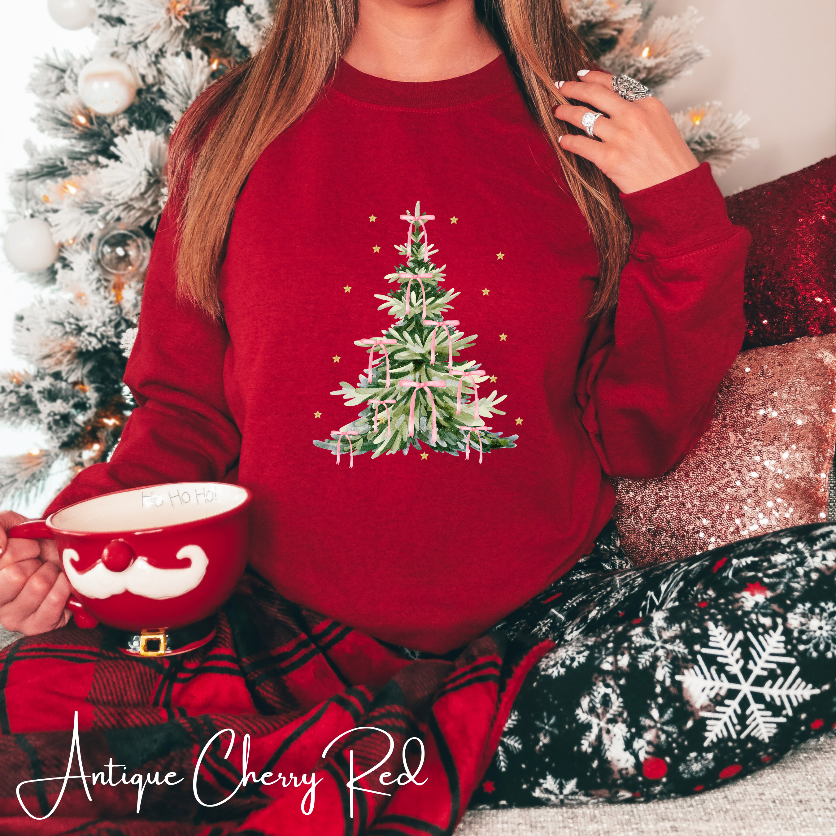 🎀🎄 Vintage Coquette Christmas Tree Sweatshirt – Retro Holiday Tree with Bow Decor • Soft & Feminine Festive Crewneck