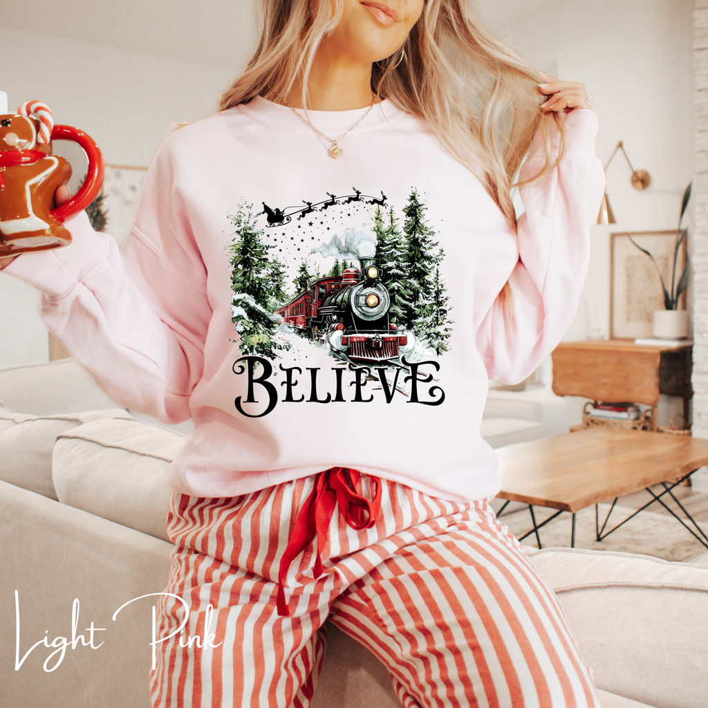 🎄✨ Believe Christmas Train Sweatshirt – Cozy Winter Holiday Crewneck Inspired by Classic Christmas Train Magic 🚂❄️