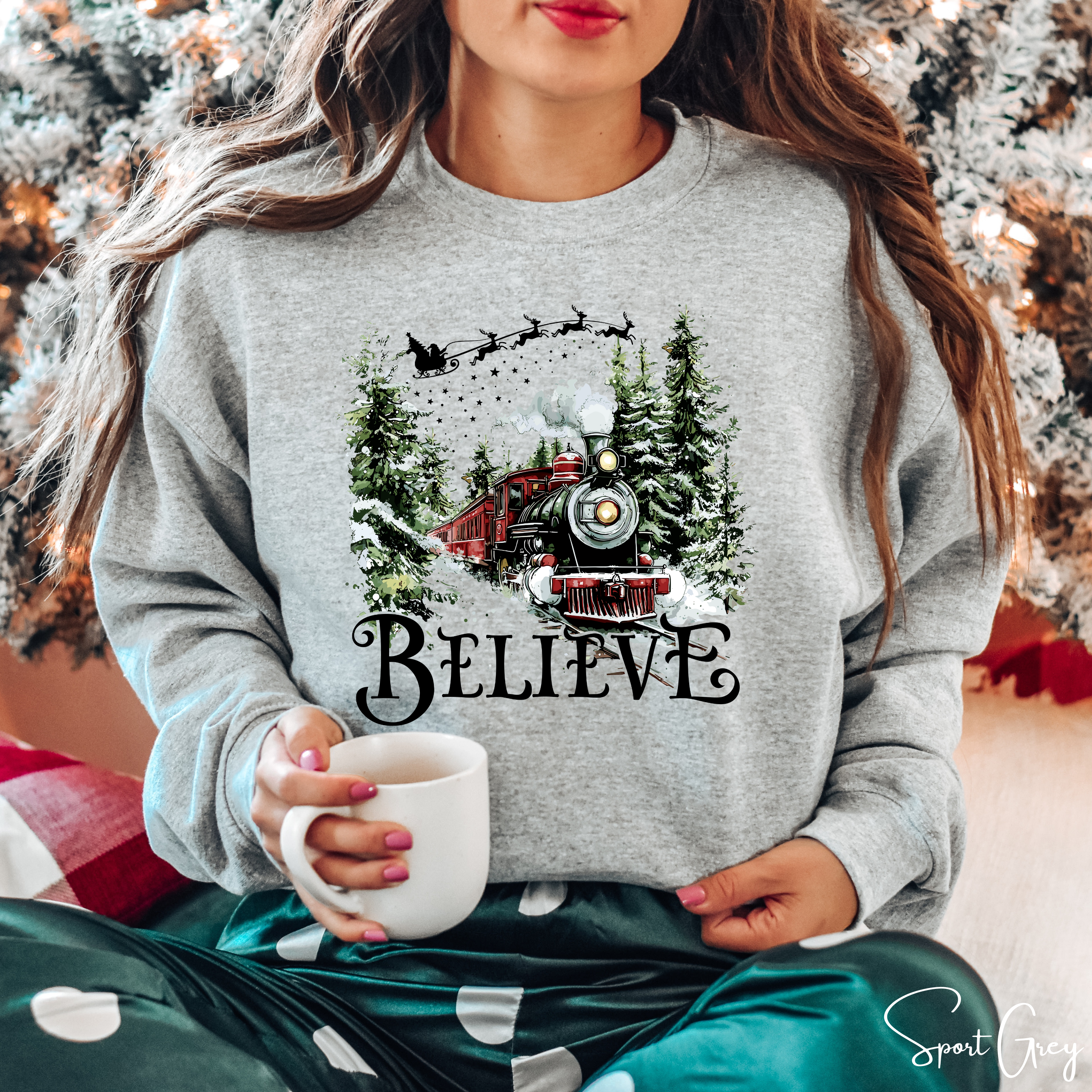 🎄✨ Believe Christmas Train Sweatshirt – Cozy Winter Holiday Crewneck Inspired by Classic Christmas Train Magic 🚂❄️