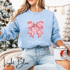 🎀🎅 Pink Coquette Bow Christmas Sweatshirt – Gildan 18000 Cozy Holiday Crewneck with Santa Bow Design • Soft Girly Festive Aesthetic